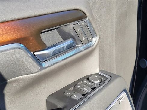 New 2026 GMC Sierra 2500 Denali w/ Denali Reserve Package image 22