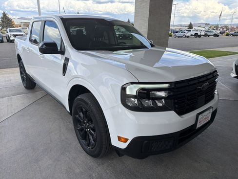Used 2024 Ford Maverick Lariat w/ Black Appearance Package AWD/4WD image 3