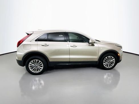 Used 2024 Cadillac XT4 Premium Luxury w/ Technology Package image 9
