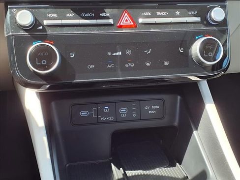 New 2025 Hyundai Tucson SEL image 18