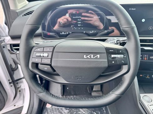 New 2026 Kia Sportage SX image 13