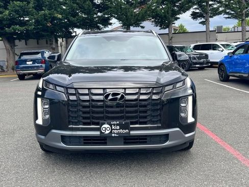 Used 2023 Hyundai Palisade Limited w/ Cargo Package AWD/4WD image 4