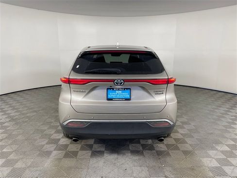 Used 2021 Toyota Venza Limited w/ Advanced Technology Package image 15