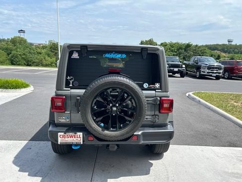 Used 2022 Jeep Wrangler Unlimited Sahara AWD/4WD image 4
