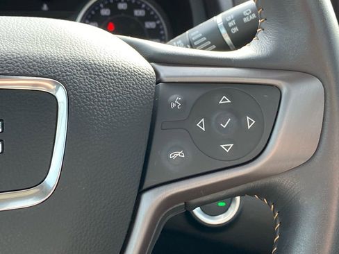 Used 2022 GMC Terrain AT4 w/ Infotainment Package II image 19