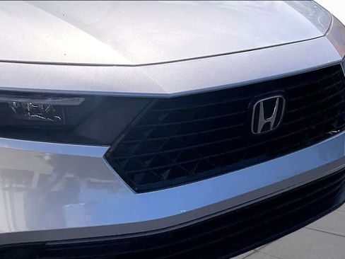 Used 2024 Honda Accord Sport image 31