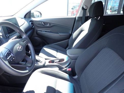 Used 2023 Hyundai Kona SEL AWD/4WD image 8