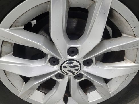 Used 2016 Volkswagen Passat 1.8T S image 31