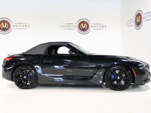 Used 2024 BMW Z4 M40i w/ Premium Package image 6