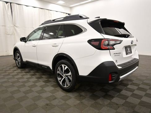 Used 2022 Subaru Outback Touring image 5