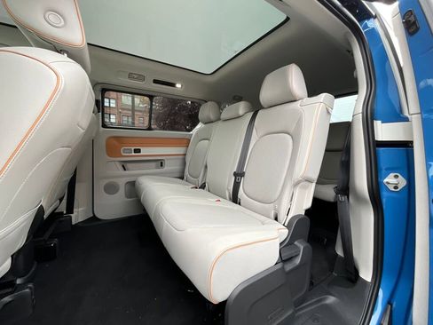 New 2025 Volkswagen ID. Buzz Pro S Plus image 13