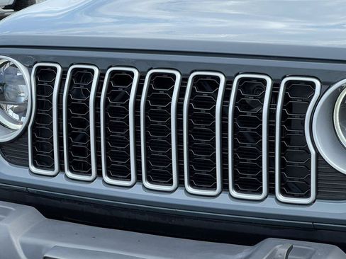 Used 2024 Jeep Wrangler Unlimited Sahara w/ Safety Group AWD/4WD image 6