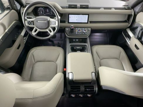 Used 2023 Land Rover Defender 110 SE image 14