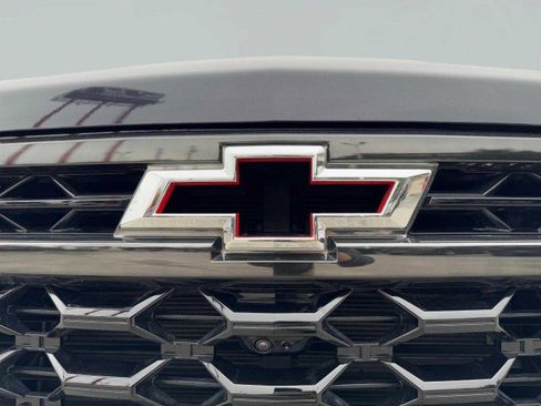 Used 2024 Chevrolet Silverado 1500 ZR2 w/ Technology Package image 14