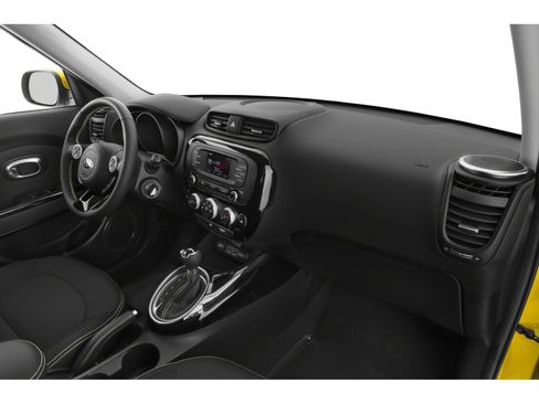 Used 2015 Kia Soul + FWD image 10