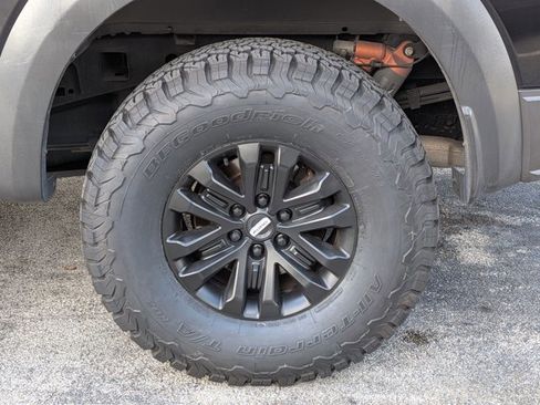 Used 2020 Ford F150 Raptor image 9