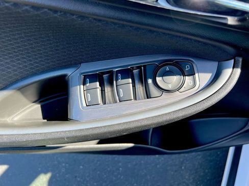 Used 2024 Chevrolet Malibu LT FWD image 20