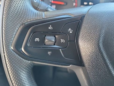 Used 2025 Chevrolet Trax LS image 8