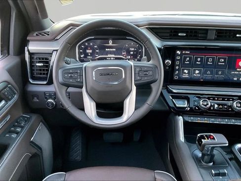 Used 2024 GMC Sierra 1500 Denali w/ Denali Reserve Package image 8