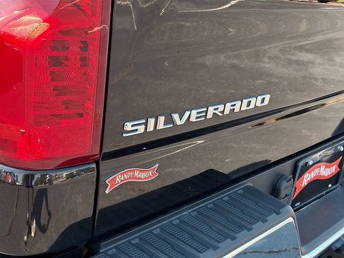 Used 2023 Chevrolet Silverado 1500 LT AWD/4WD image 30
