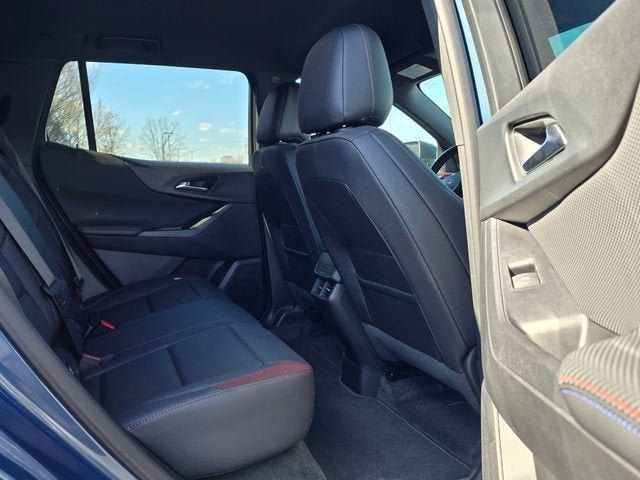 Used 2025 Chevrolet Equinox RS w/ Safety and Technology Package AWD/4WD image 13
