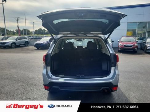 Used 2021 Subaru Forester Premium image 13