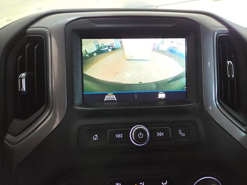Used 2021 Chevrolet Silverado 1500 Custom Trail Boss AWD/4WD image 36
