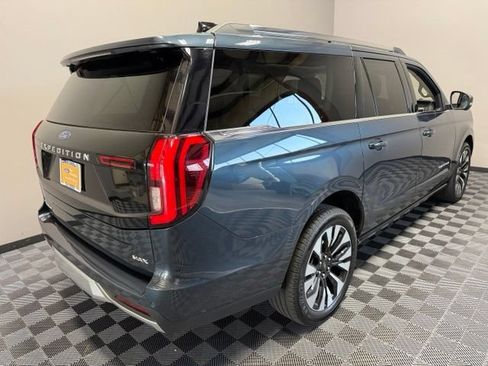 Used 2025 Ford Expedition Max Platinum w/ Driver's Package AWD/4WD image 8