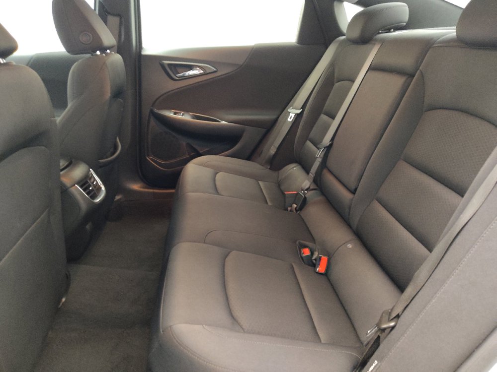 Used 2025 Chevrolet Malibu LT FWD image 18
