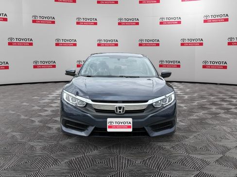Used 2017 Honda Civic EX image 8