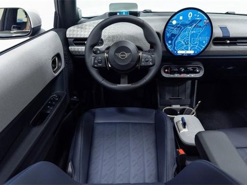 New 2025 MINI Cooper S image 3