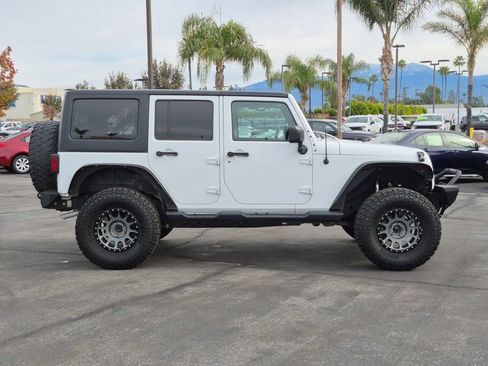 Used 2018 Jeep Wrangler Unlimited Sport S image 4