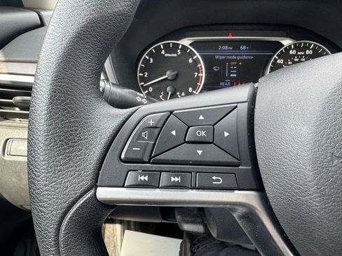 Used 2023 Nissan Altima 2.5 SV image 15