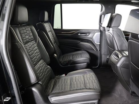 Used 2023 Cadillac Escalade ESV Sport Platinum w/ LPO, ONYX Package image 48