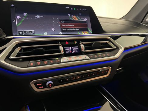 Used 2023 BMW X5 M50i w/ Climate Comfort Package image 29