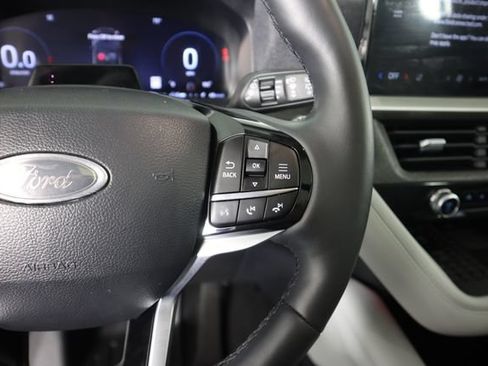 Used 2025 Ford Explorer Platinum w/ Ultimate Package AWD/4WD image 40
