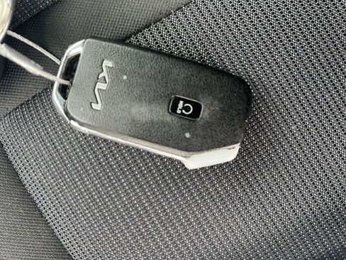 Used 2023 Kia K5 LXS image 21