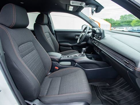 Certified 2023 Honda HR-V Sport image 19