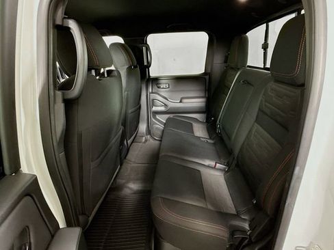 Used 2022 Nissan Frontier PRO-4X w/ Technology Package image 24