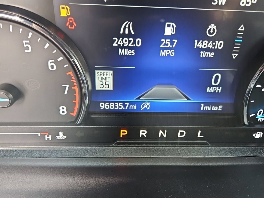 Used 2022 Ford Explorer Limited w/ Equipment Group 301A RWD image 13