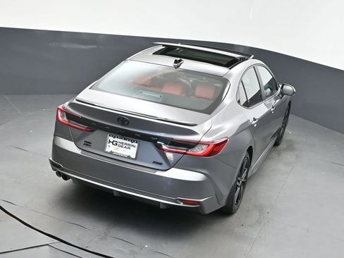 Used 2025 Toyota Camry XSE image 34