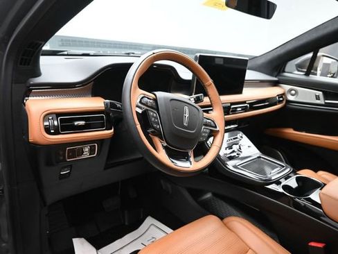 Certified 2022 Lincoln Nautilus Black Label AWD/4WD image 11