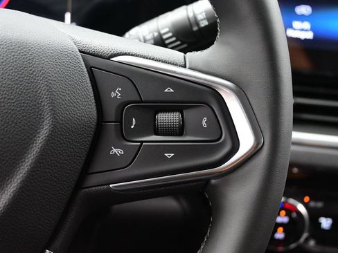 New 2026 Chevrolet Trax ACTIV w/ Driver Confidence Package FWD image 25