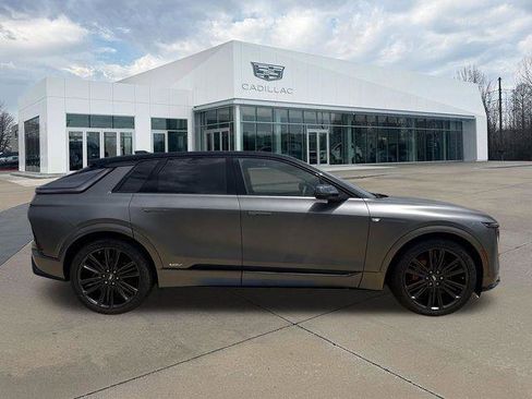 New 2026 Cadillac Lyriq V AWD/4WD image 2