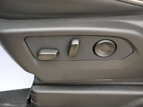 New 2026 GMC Yukon Elevation w/ LPO, Floor Liner Package image 15