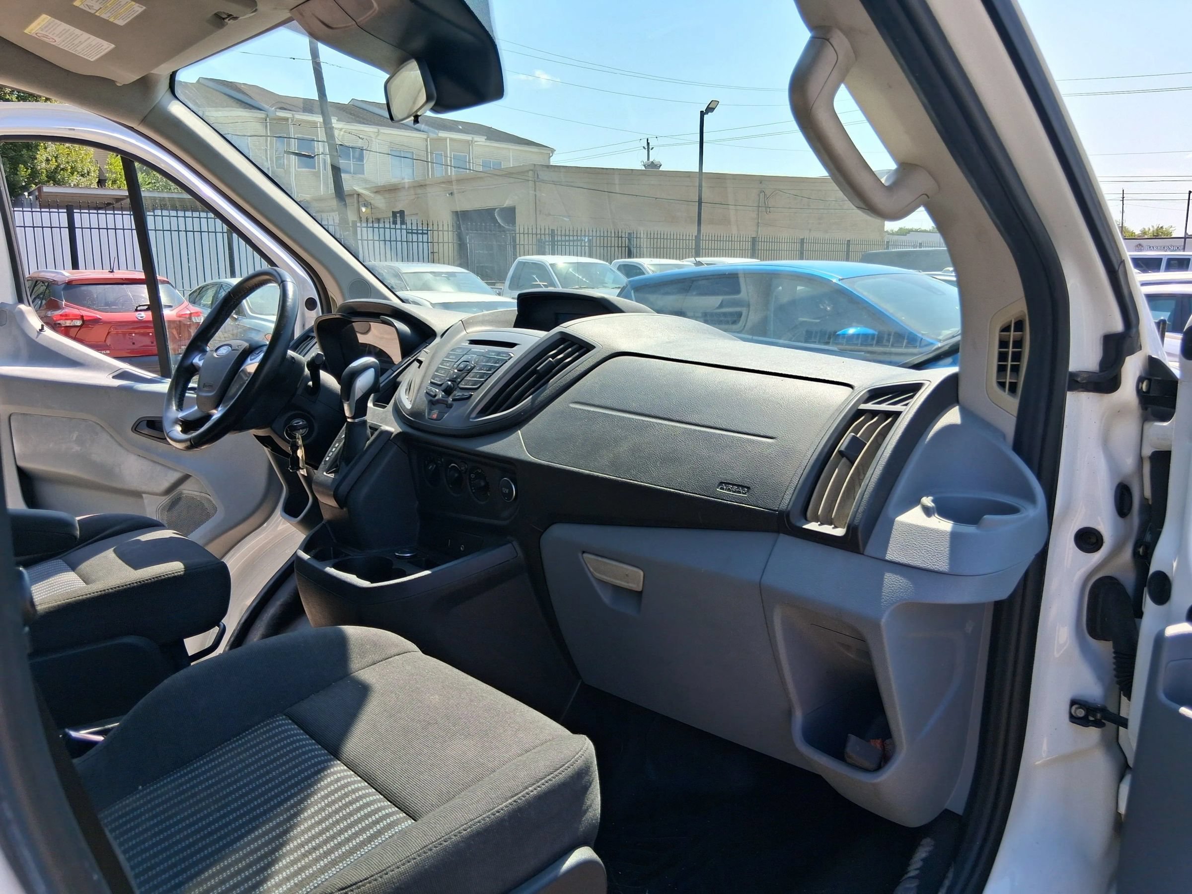 Used 2016 Ford Transit 150 130 Low Roof RWD image 31