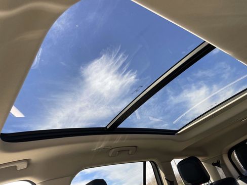 Used 2023 Lincoln Aviator AWD w/ Premium Package image 27