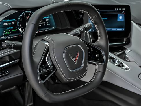 Used 2025 Chevrolet Corvette Stingray Preferred Cpe w/ Stealth Interior Trim Package RWD image 29
