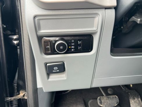 Used 2023 Ford F150 XLT image 42