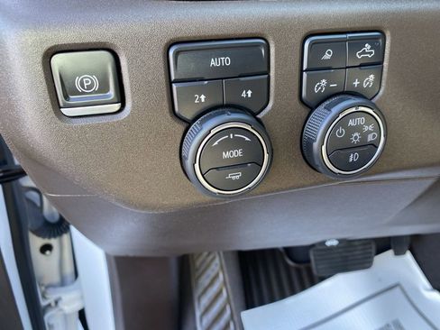 Used 2022 Chevrolet Silverado 1500 LTZ w/ LTZ Convenience Package II image 15